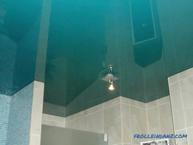 Proiectarea tavanelor întinse în baie
