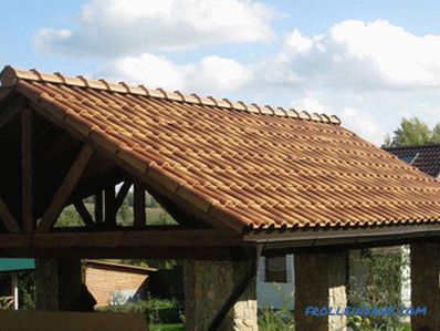 Cum să acoperiți acoperișul arborelui - alegerea acoperișului (+ fotografii)