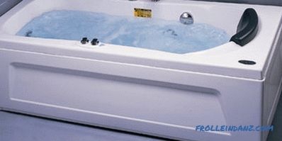 Pro și contra baie de baie, diferențe în materiale