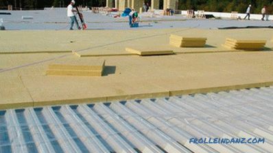 Izolație pentru acoperișuri încastrate sau plate