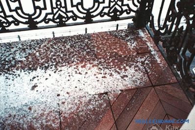 Ce să acoperi podeaua de pe balcon