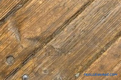 Leveling o podea din lemn sub laminat cu propriile mâini: scule, materiale, pași (video)