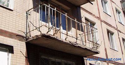 Glazura unui balcon cu mâinile tale + fotografie