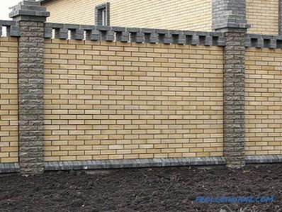 Construiți-vă gardul de cărămidă - construirea unui gard din cărămidă (+ fotografii)